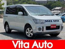 2013 Mitsubishi Delica D5