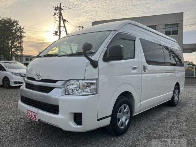 2026 Toyota Hiace Commuter