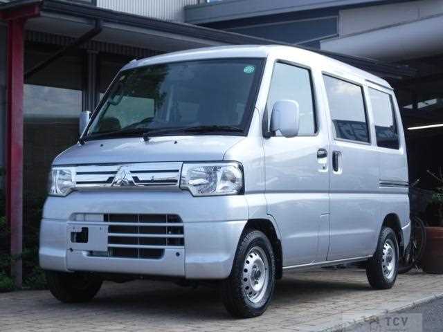 2013 Mitsubishi Minicab Van