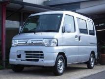 2013 Mitsubishi Minicab Van