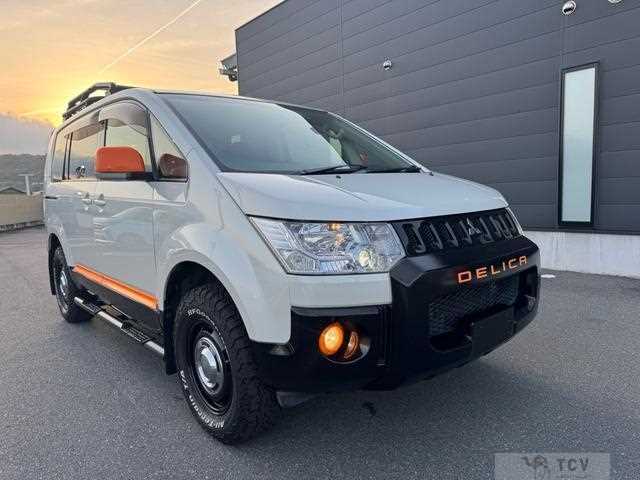 2017 Mitsubishi Delica D5