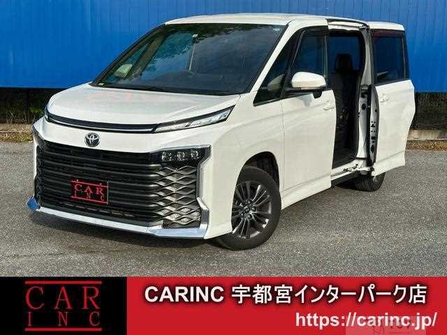2022 Toyota Voxy