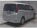 2015 Toyota Noah
