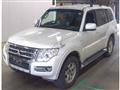 2018 Mitsubishi Pajero
