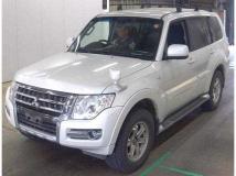 2018 Mitsubishi Pajero
