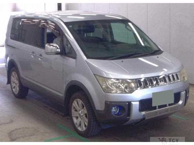 2010 Mitsubishi Delica D5