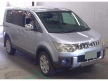 2010 Mitsubishi Delica D5