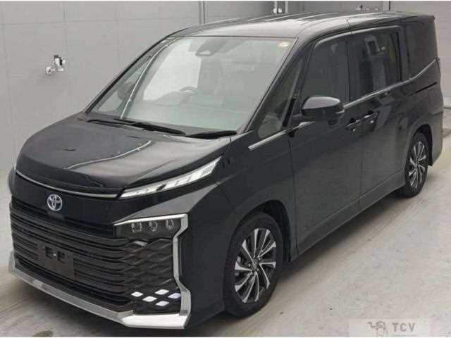 2022 Toyota Voxy