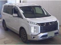 2022 Mitsubishi Delica D5