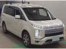 2021 Mitsubishi Delica D5