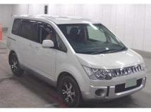 2017 Mitsubishi Delica D5