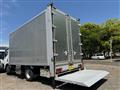 2020 Isuzu Elf Truck