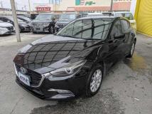 2017 Mazda Axela