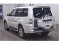 2012 Mitsubishi Pajero