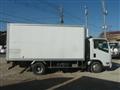 2009 Isuzu Elf Truck