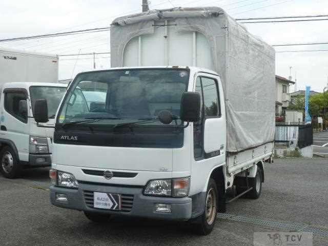 2004 Nissan Atlas