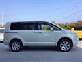 2010 Mitsubishi Delica D5