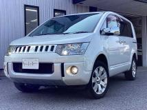 2010 Mitsubishi Delica D5