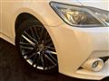 2014 Toyota Crown Hybrid