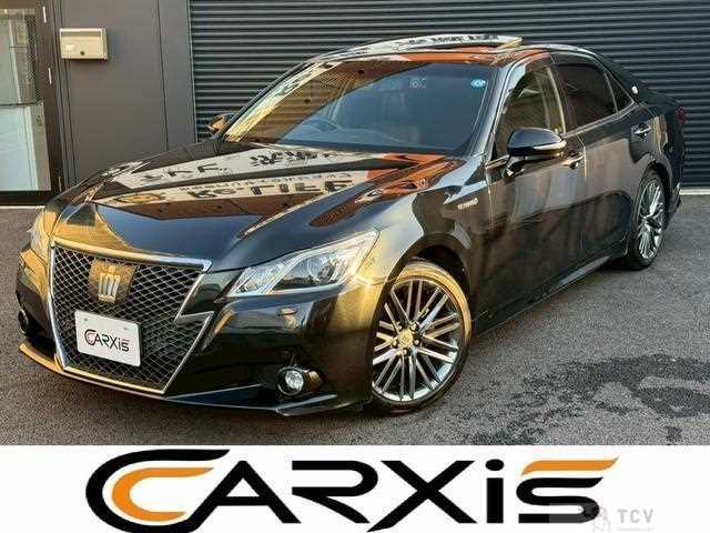2013 Toyota Crown Hybrid