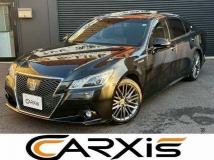 2013 Toyota Crown Hybrid