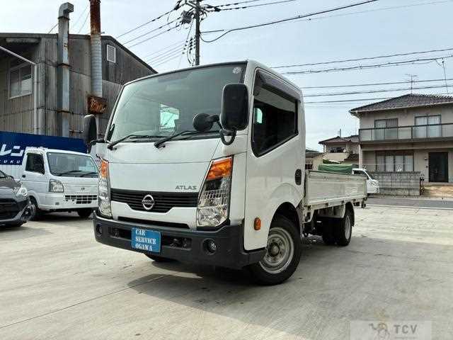 2013 Nissan Atlas