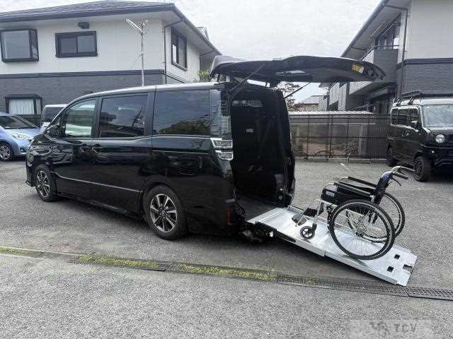 2019 Toyota Voxy
