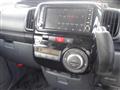 2010 Daihatsu Tanto