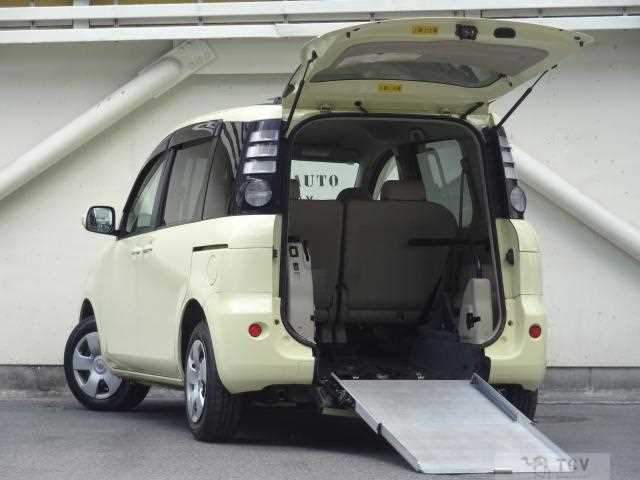 2010 Toyota Sienta