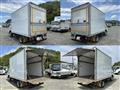 2020 Isuzu Elf Truck
