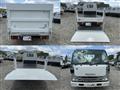 2013 Isuzu Elf Truck