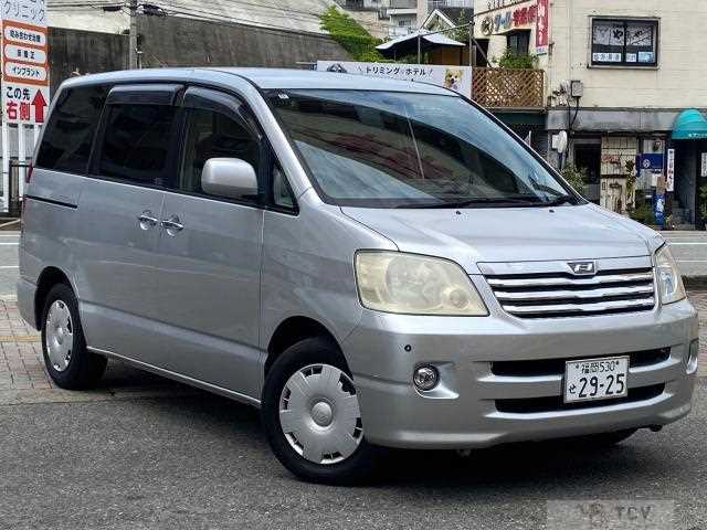 2002 Toyota Noah