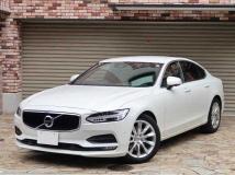 2017 Volvo S90
