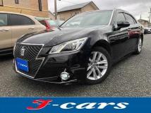 2015 Toyota Crown Hybrid