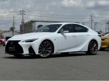 2021 Lexus IS