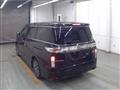 2017 Nissan Elgrand