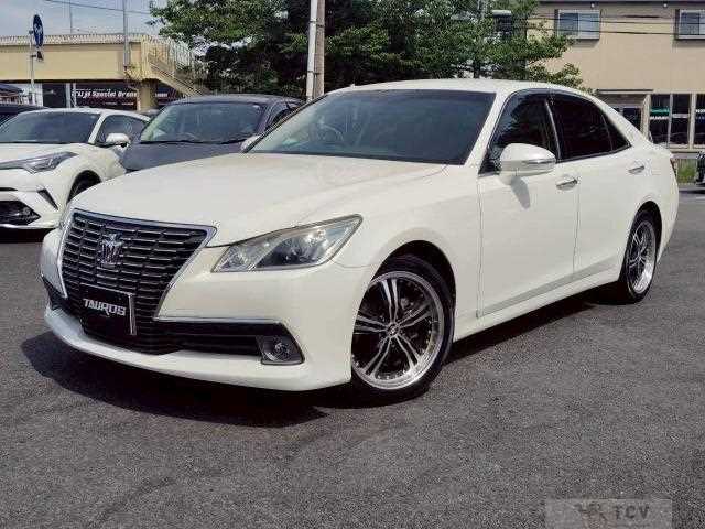 2013 Toyota Crown