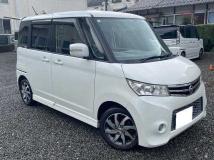 2011 Nissan ROOX