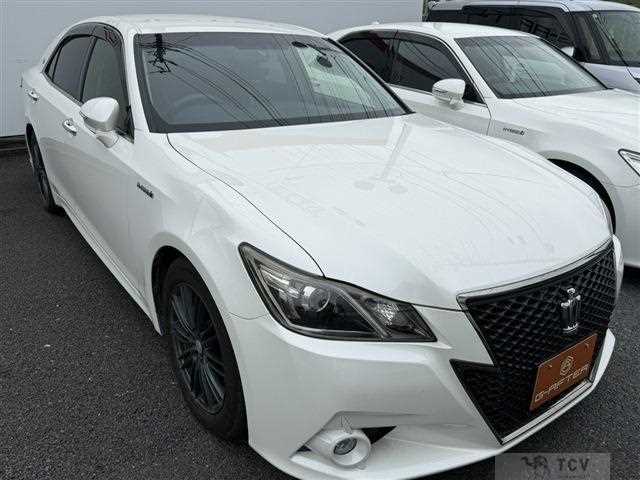 2014 Toyota Crown