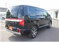 2019 Mitsubishi Delica D5