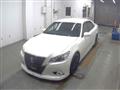 2013 Toyota Crown