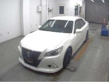 2013 Toyota Crown