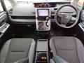 2013 Toyota Voxy