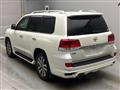 2016 Toyota Land Cruiser