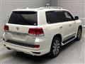 2016 Toyota Land Cruiser