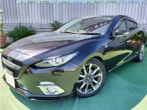 2015 Mazda Axela