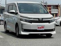 2014 Toyota Voxy