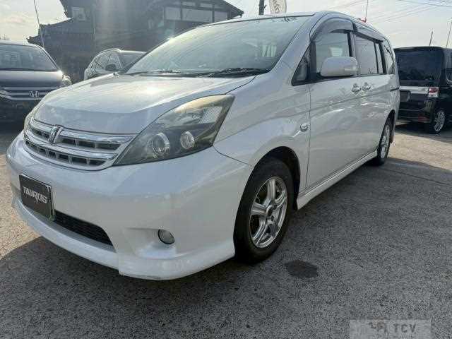 2010 Toyota Isis