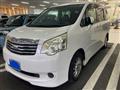 2011 Toyota Noah