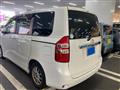 2011 Toyota Noah